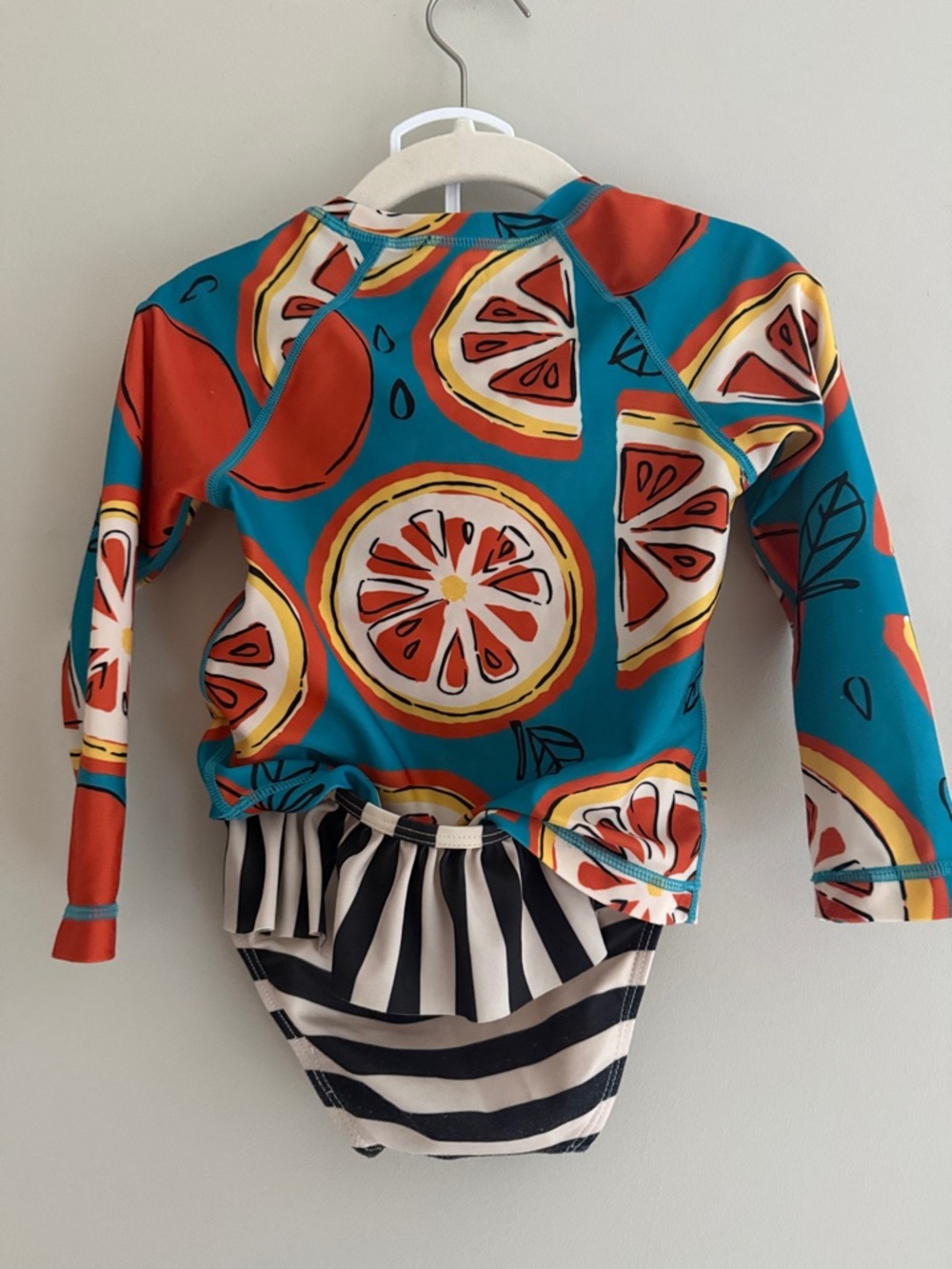 Tea collection Oranges Rashguard Swim Set - Picture 5 of 5